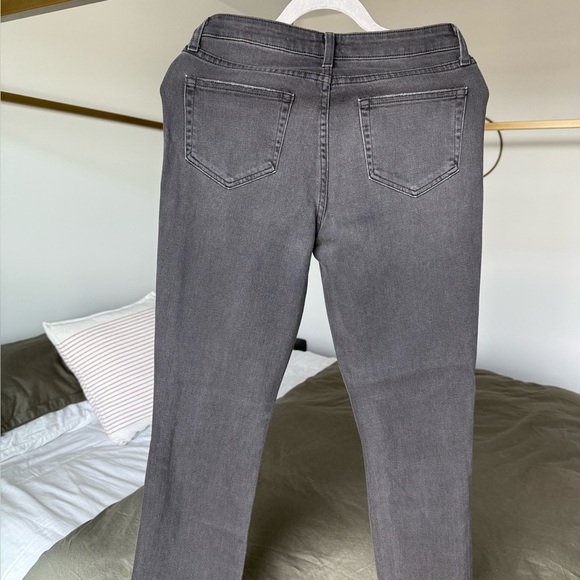 NWOT L’Agence Audrina Mid High Waist Jeans Ripped Knee Straight Leg Black Grey - Picture 2 of 7